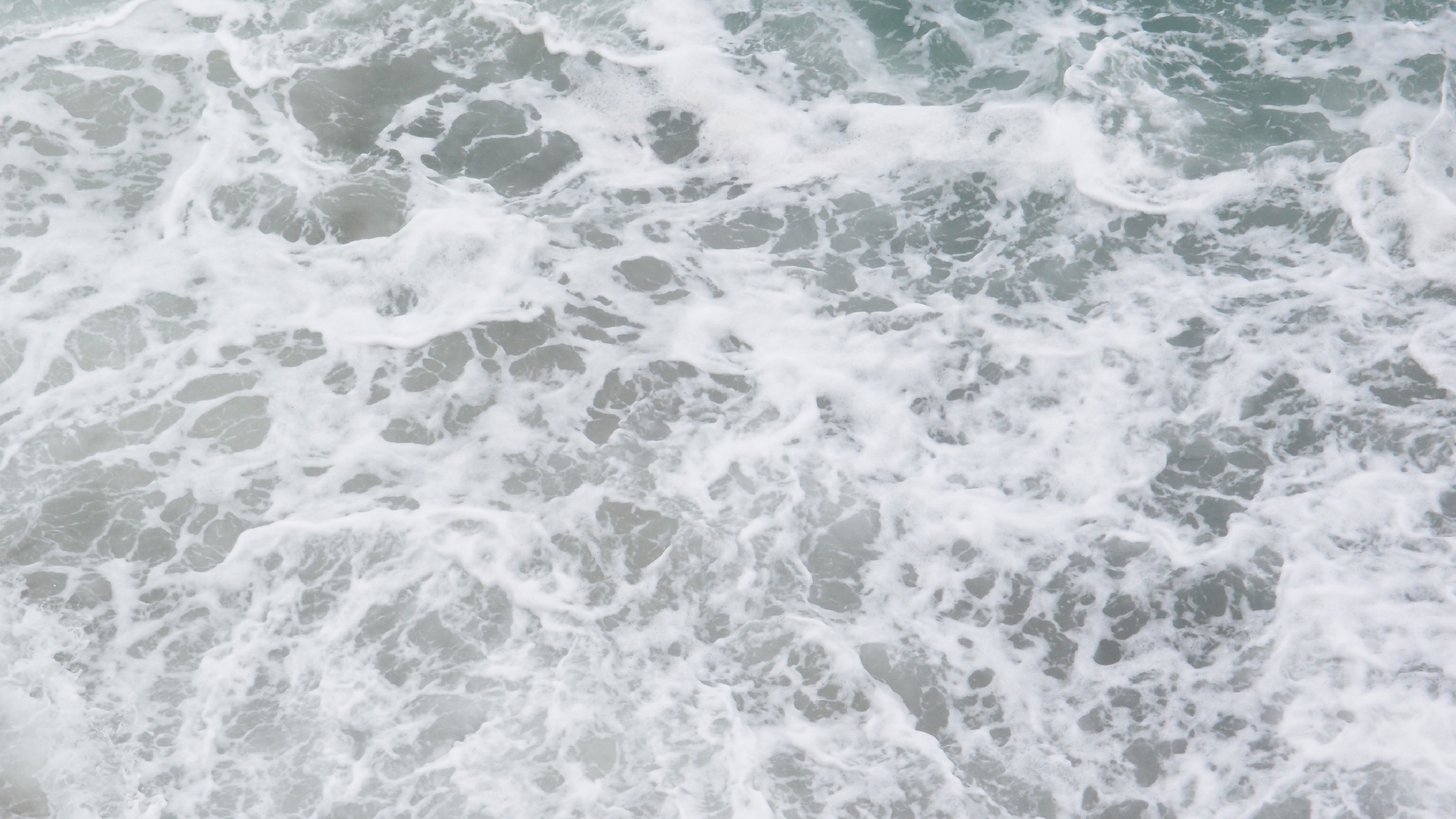 2022-10-26 09 Uhr 01 Wellen nach dem Sturm (Foto, Video)