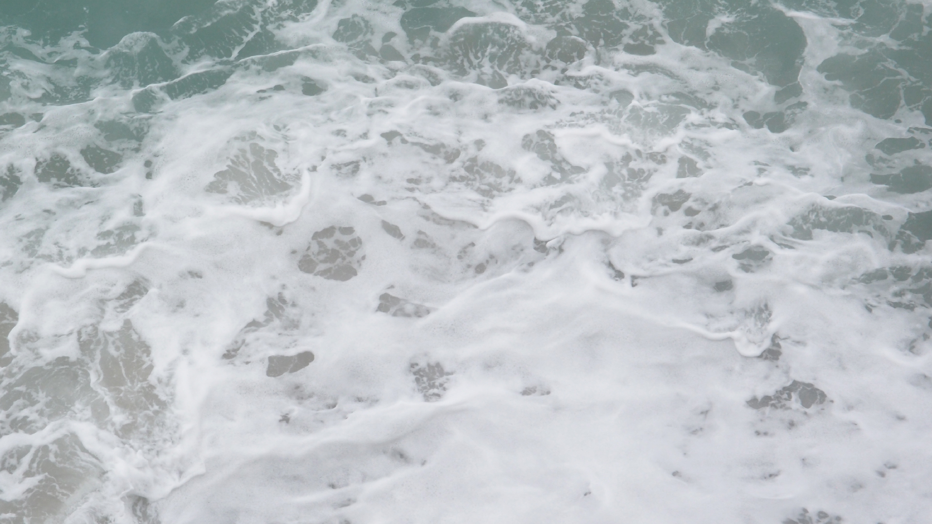 2022-10-26 09 Uhr 01 Wellen nach dem Sturm (Foto, Video)