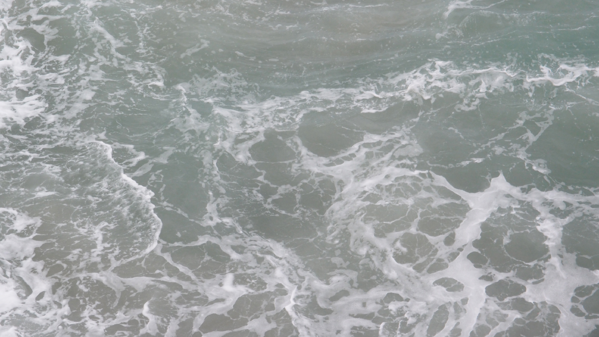 2022-10-26 09 Uhr 01 Wellen nach dem Sturm (Foto, Video)