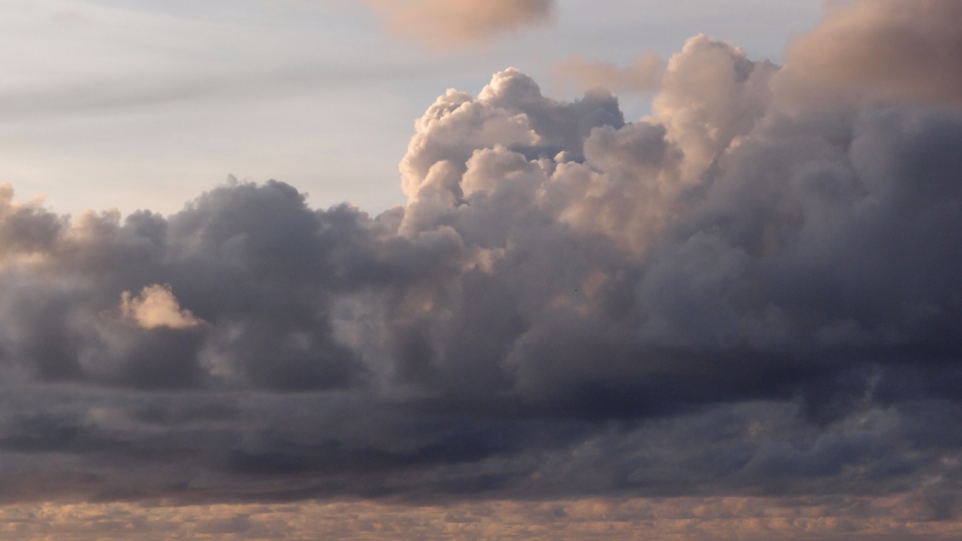 2022-10-27 15 Uhr 58 Wolken und Wellen (Foto, Video)