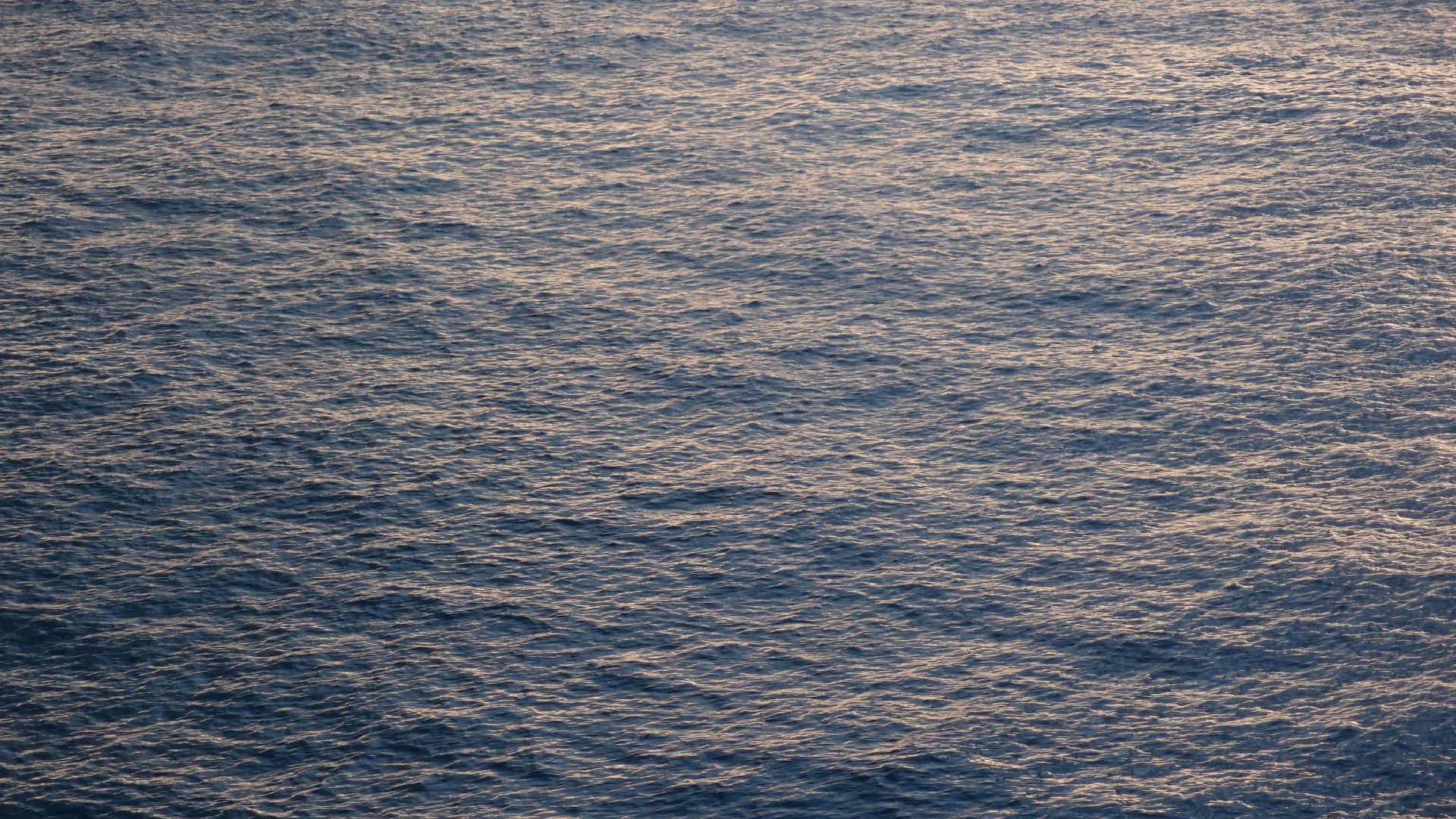 2022-10-27 15 Uhr 58 Wolken und Wellen (Foto, Video)