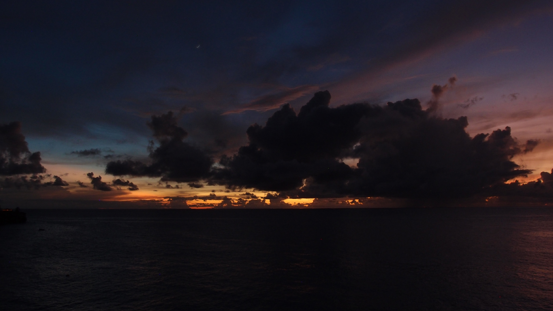 2022-10-27 15 Uhr 58 Wolken und Wellen (Foto, Video)