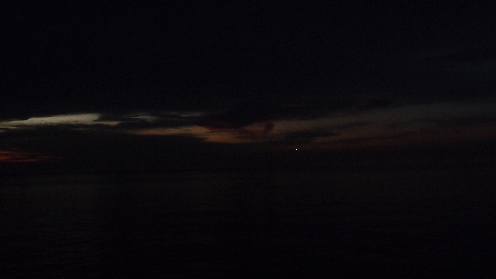 2022-11-08 17 Uhr 48 das Meer (Foto, Video)