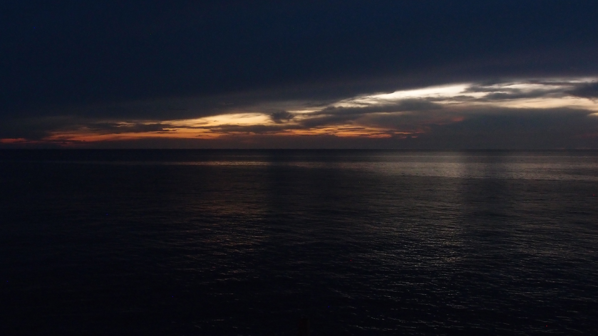 2022-11-08 17 Uhr 48 das Meer (Foto, Video)