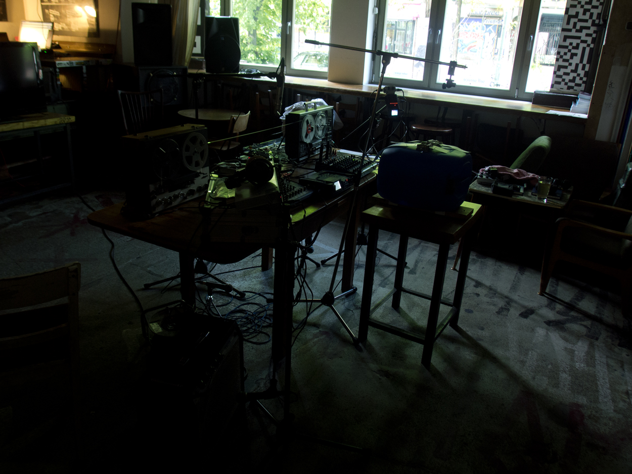 2020-05-01 'sand' Remix Teil 12 (Finale, 2te Reprise + Aufnahme Tonband) (Audio + Video)