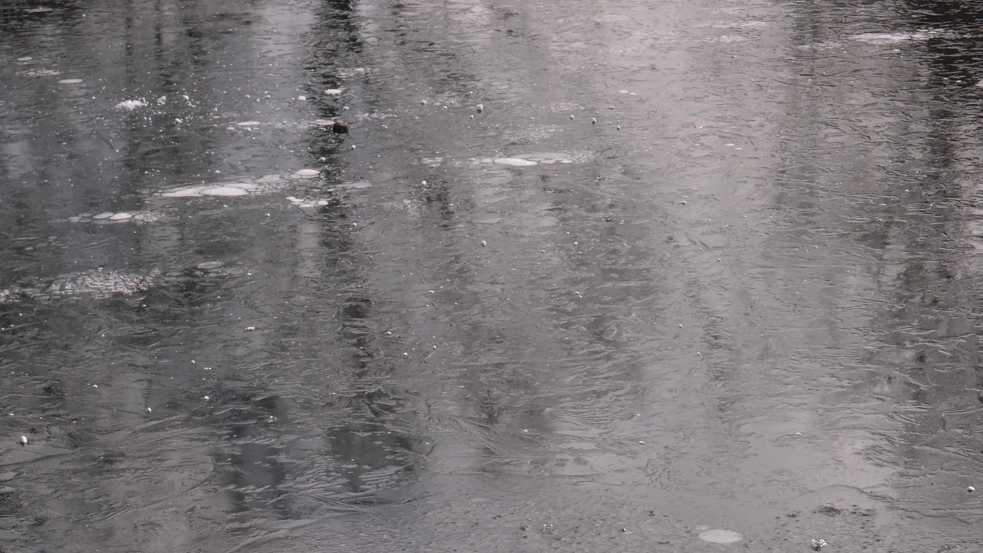 2021-02-02 Wasser in der Sp�le II, On-Off mit Parameterwechsel (Remix John Cage 'Book Of Music') (Komposition, Remix, Recording, Foto)