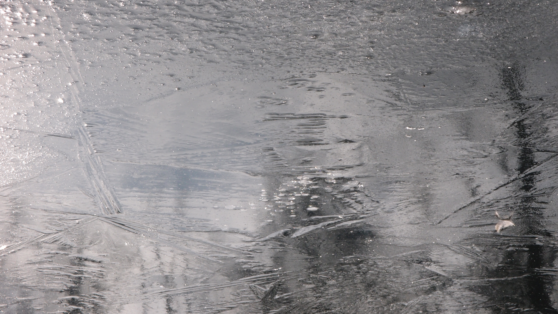 2021-02-02 Wasser in der Sp�le II, On-Off mit Parameterwechsel (Remix John Cage 'Book Of Music') (Komposition, Remix, Recording, Foto)