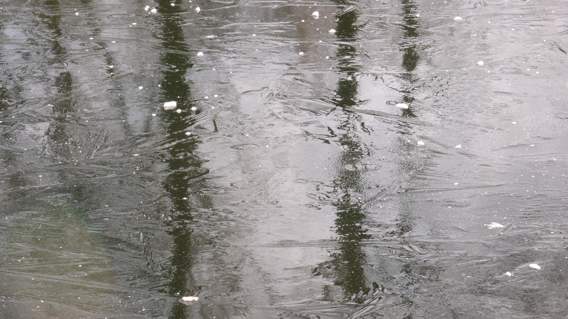 2021-02-02 Wasser in der Sp�le II, On-Off mit Parameterwechsel (Remix John Cage 'Book Of Music') (Komposition, Remix, Recording, Foto)