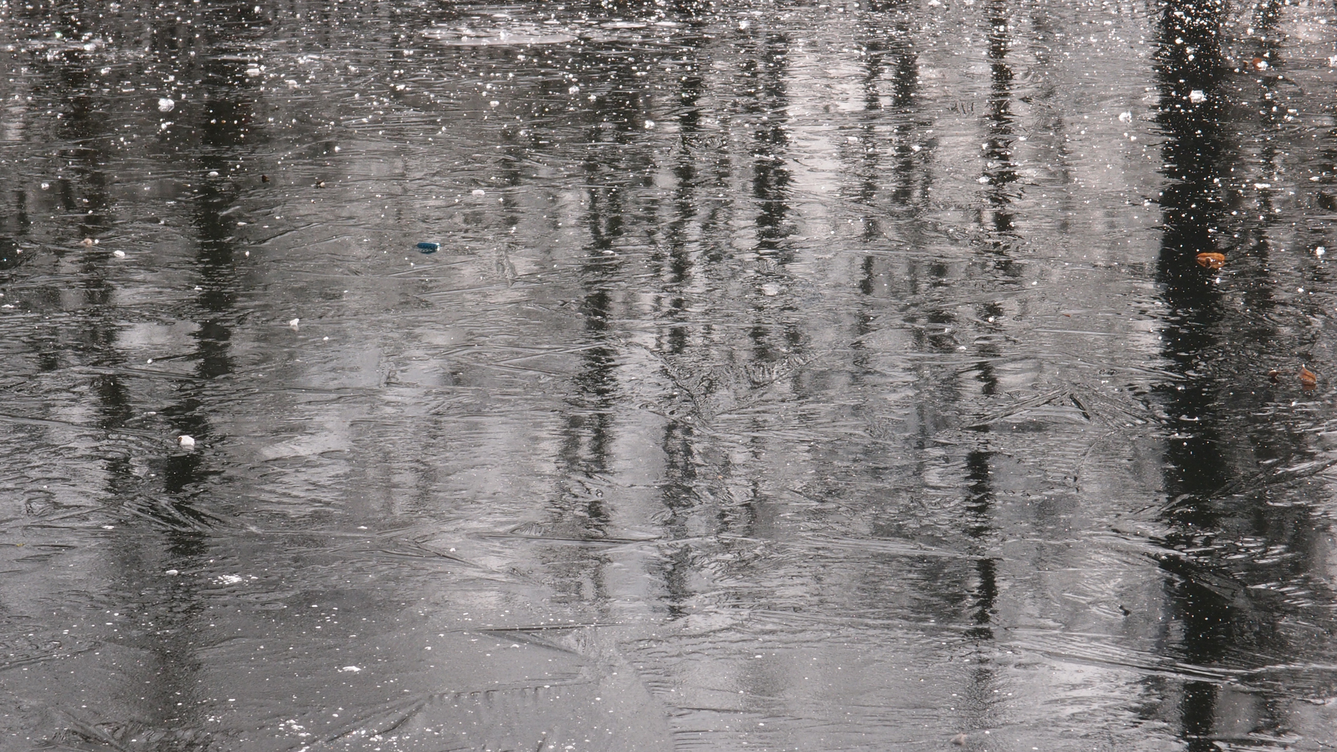 2021-02-02 Wasser in der Sp�le II, On-Off mit Parameterwechsel (Remix John Cage 'Book Of Music') (Komposition, Remix, Recording, Foto)