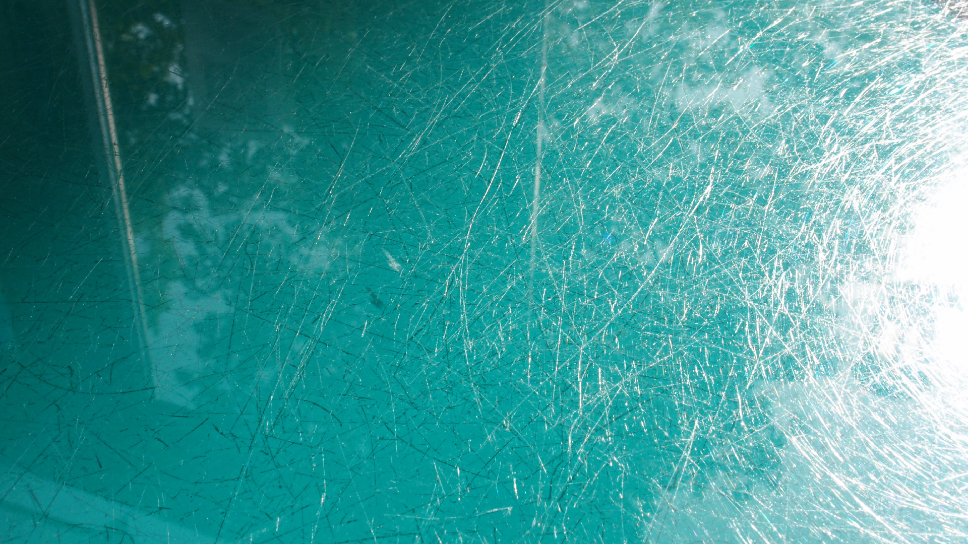 2021-09-30 gr�ner Tisch (Komposition, Typo Grafik)