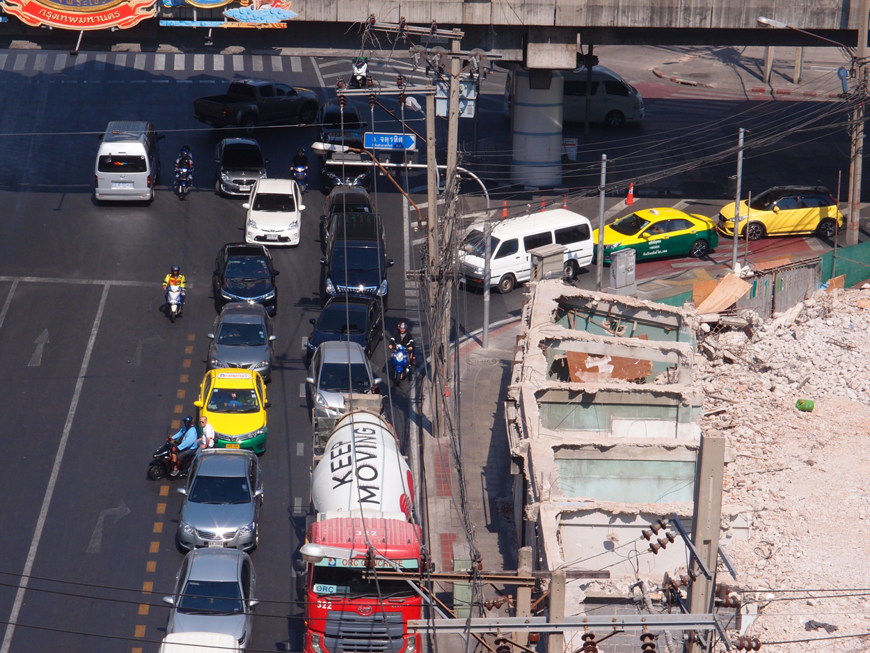 2020-01-03 15 uhr Si Phraya Road