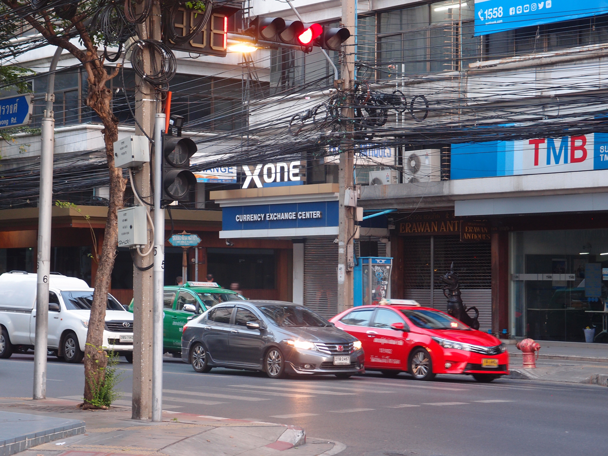 2020-01-05 17 uhr Si Phraya Road (Foto, Video)
